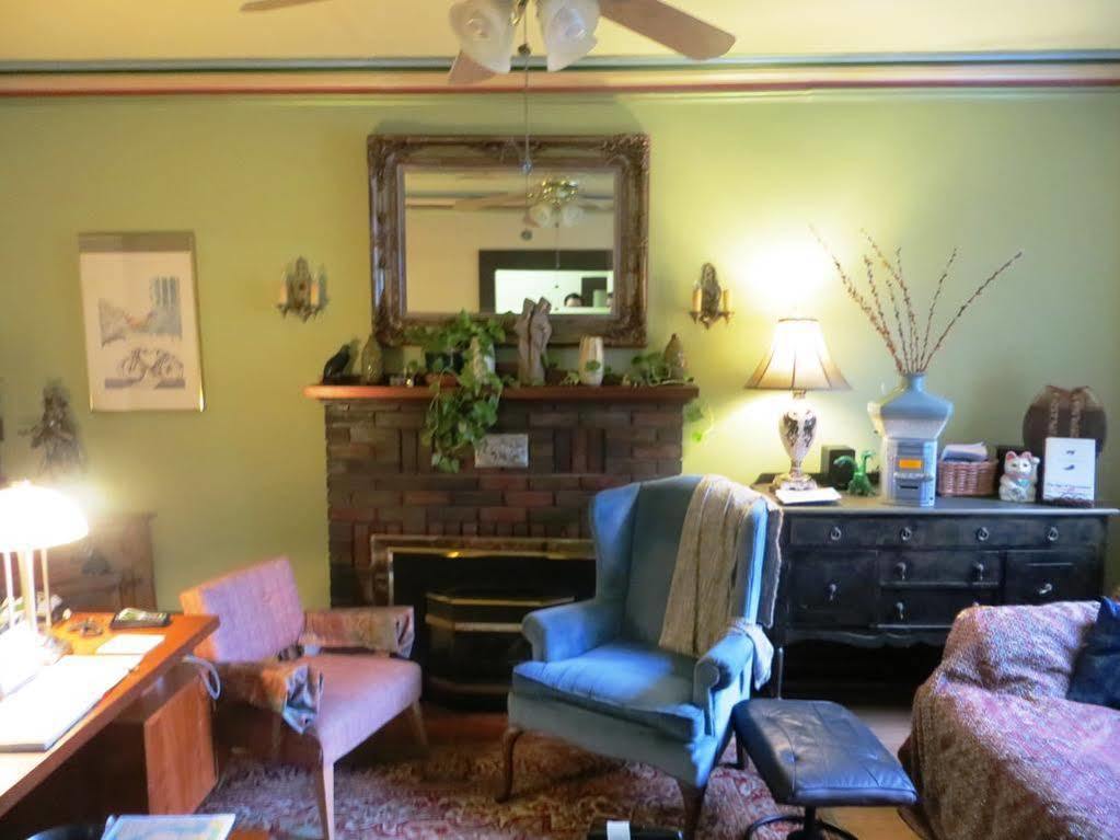 Downtown Bed And Breakfast Ottawa Esterno foto