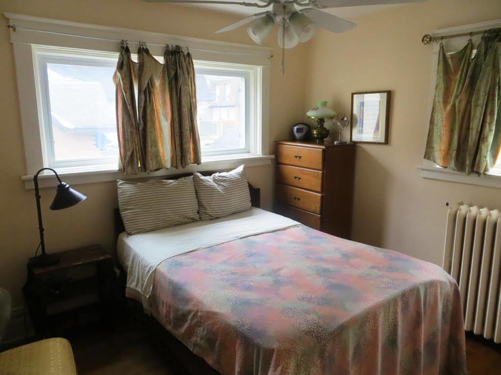 Downtown Bed And Breakfast Ottawa Esterno foto