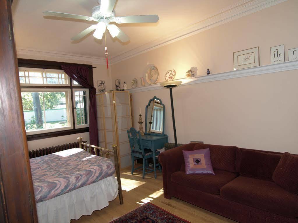 Downtown Bed And Breakfast Ottawa Esterno foto