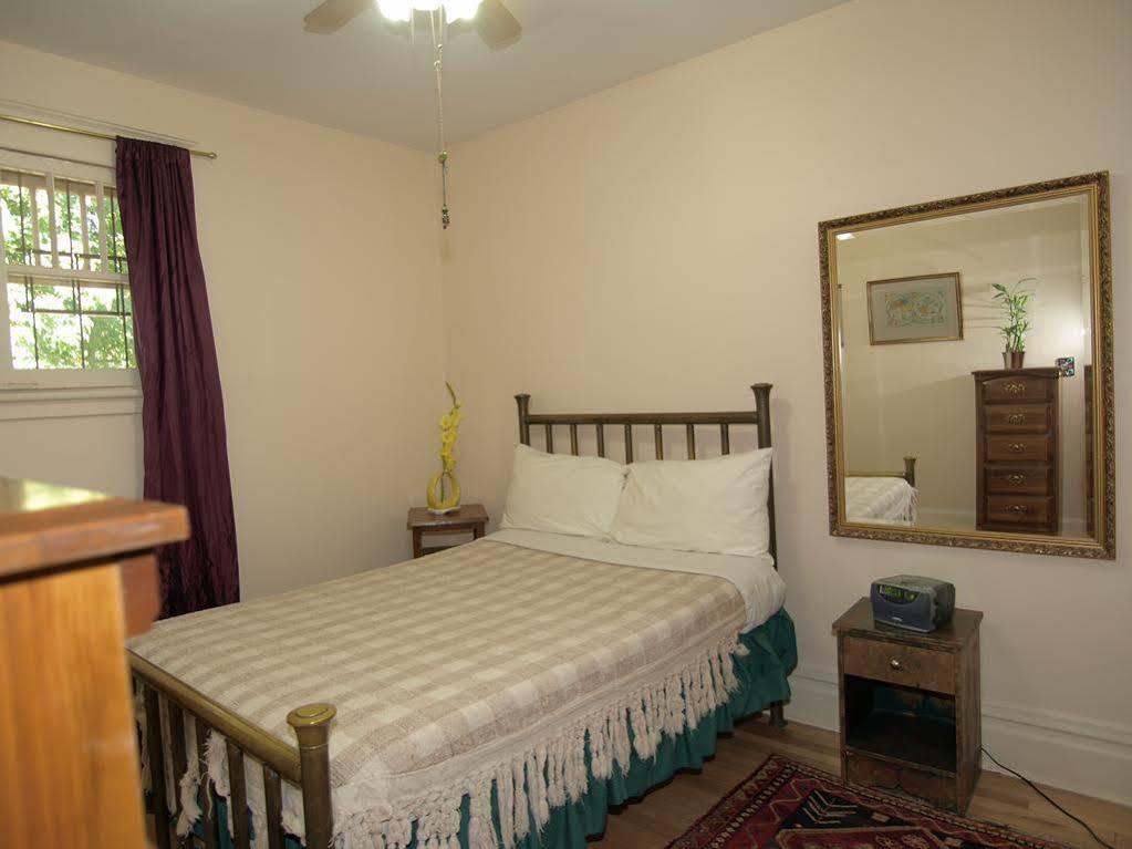 Downtown Bed And Breakfast Ottawa Esterno foto