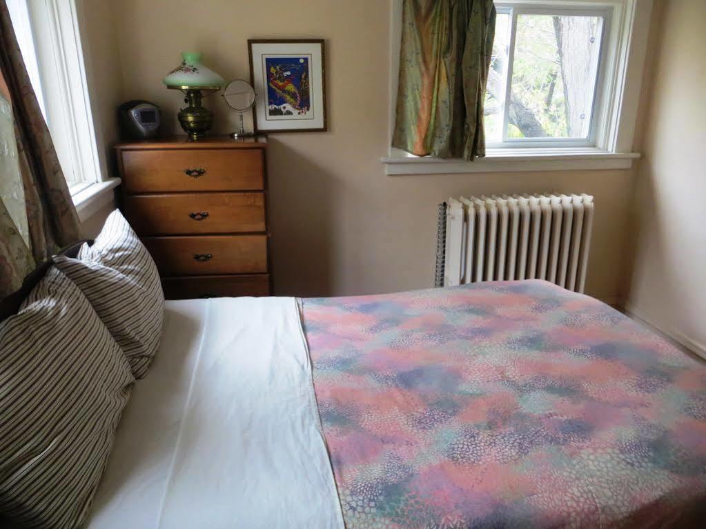 Downtown Bed And Breakfast Ottawa Esterno foto